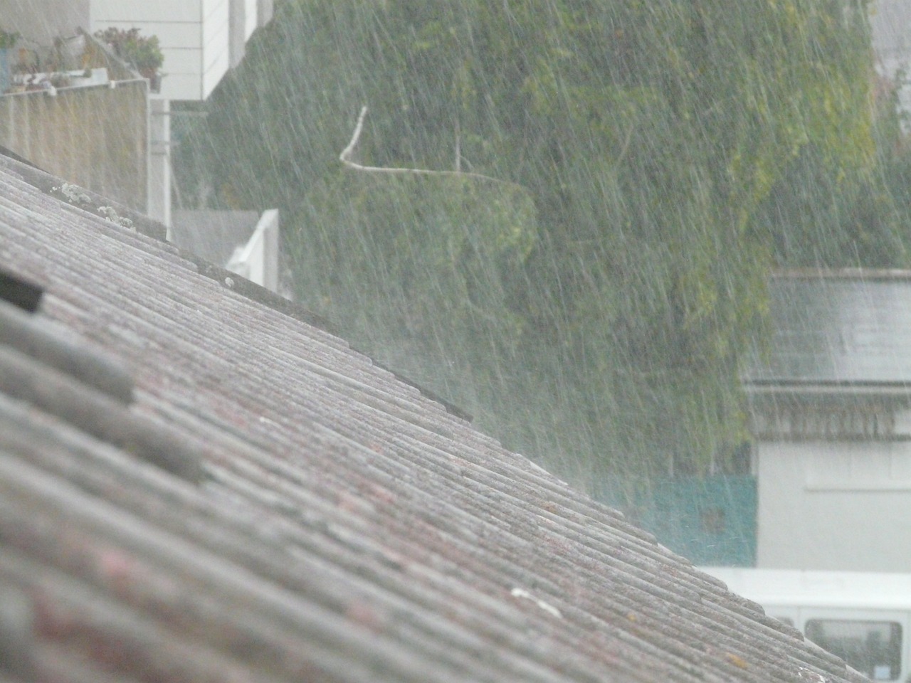 云南曲靖暴雨預警升級，應對暴雨挑戰(zhàn)保障安全