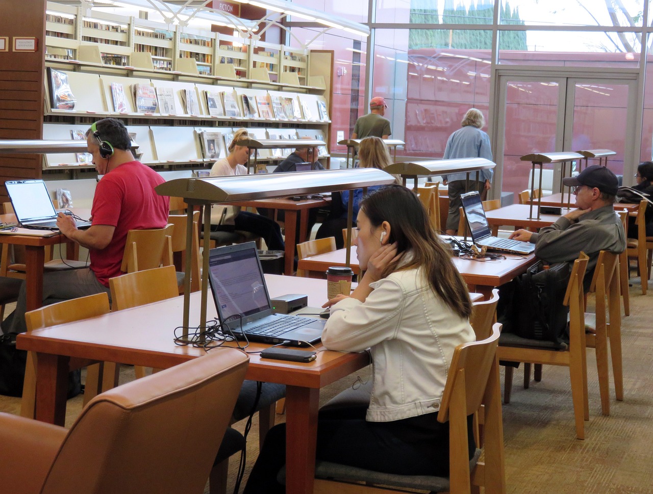 青年大最新答案課后作業(yè)解析與反思，反思成果與提升建議