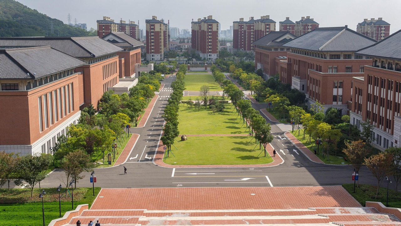 浙江大學(xué)最新排名展現(xiàn)卓越綜合實(shí)力標(biāo)桿