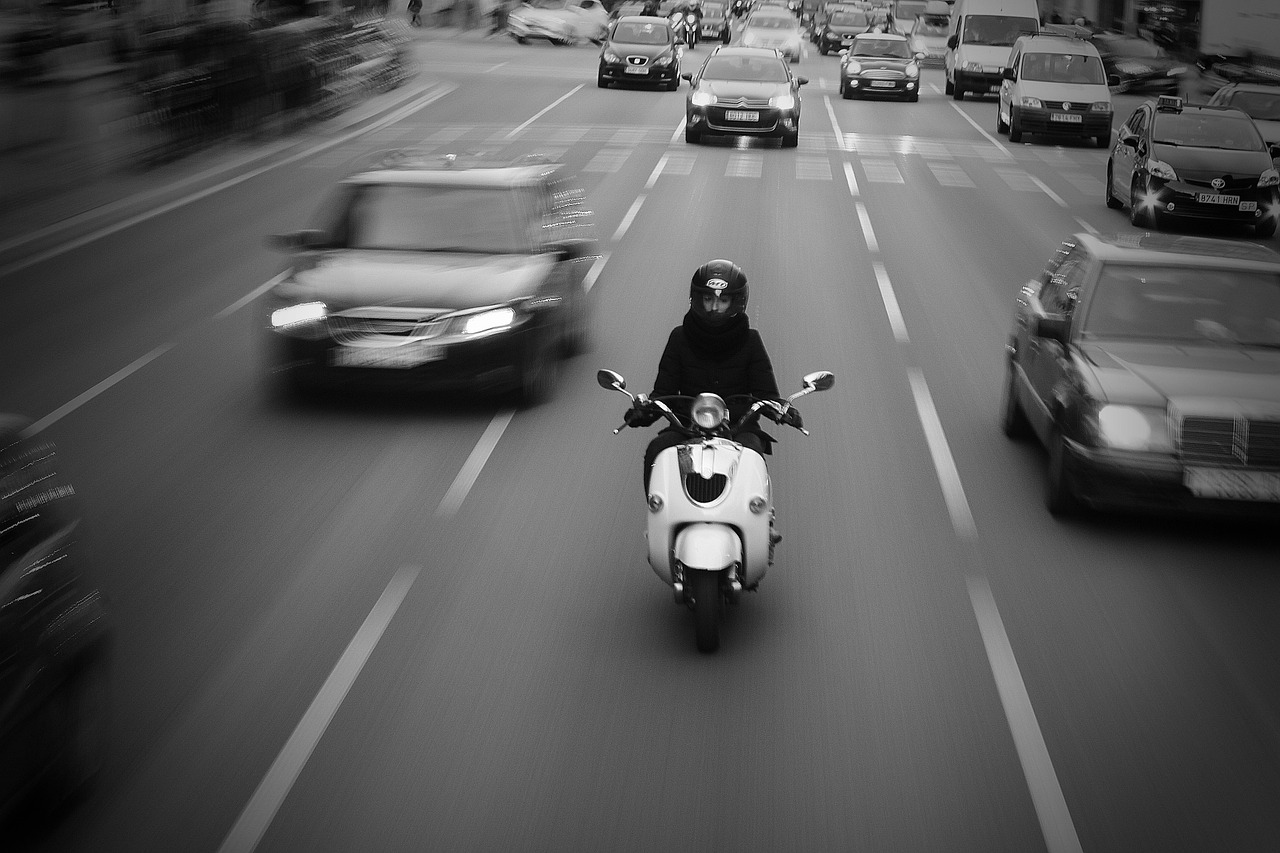電瓶車新規(guī)出臺，綠色出行新風(fēng)尚引領(lǐng)道路安全未來